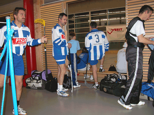 2003-11-16-sf-unihockey-ernetswil-001